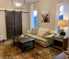 United States Illinois Urbana vacation rental compare prices direct by owner 11514275