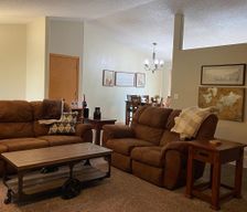 United States North Dakota Mandan vacation rental compare prices direct by owner 2149975