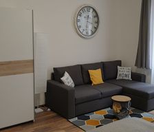 Czechia Karlovarský kraj Karlovy Vary vacation rental compare prices direct by owner 4577432
