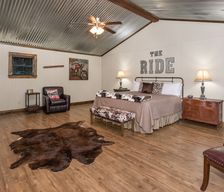 United States Texas Fredericksburg vacation rental compare prices direct by owner 1233900