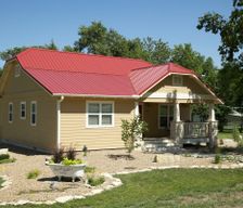 United States Kansas Cottonwood Falls vacation rental compare prices direct by owner 806950
