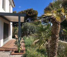 France Provence-Alpes-Côte d'Azur Six-Fours-les-Plages vacation rental compare prices direct by owner 6484490