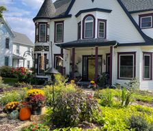 United States Illinois Cobden vacation rental compare prices direct by owner 33206138