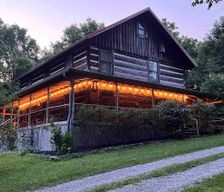 United States Kentucky Waddy vacation rental compare prices direct by owner 10607563