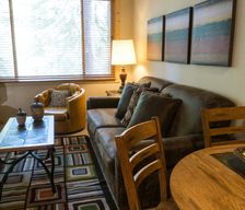 United States California Truckee vacation rental compare prices direct by owner 11538838