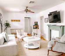 United States Texas New Braunfels vacation rental compare prices direct by owner 618184
