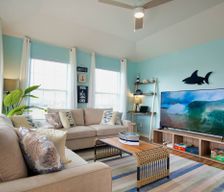 United States Texas Surfside Beach vacation rental compare prices direct by owner 11658510