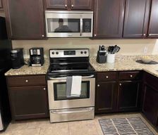 United States Missouri Columbia vacation rental compare prices direct by owner 33085567