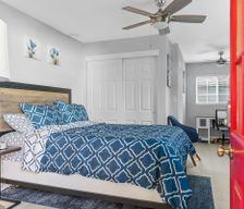 United States California Bakersfield vacation rental compare prices direct by owner 10298463