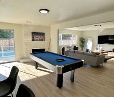 United States California Fresno vacation rental compare prices direct by owner 28744070