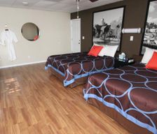 United States Iowa Decorah vacation rental compare prices direct by owner 2333394