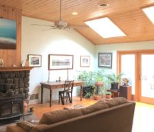 United States New York Red Hook vacation rental compare prices direct by owner 9346316