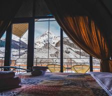 Georgia Mtskheta-Mtianeti Stepantsminda vacation rental compare prices direct by owner 33023559