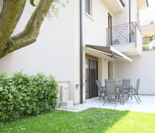 Italy Lombardia Desenzano del Garda vacation rental compare prices direct by owner 4667208