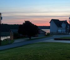 United States Kentucky Somerset vacation rental compare prices direct by owner 29947921