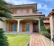 Italy Marche Cupra Marittima vacation rental compare prices direct by owner 7958620