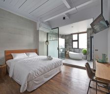 Taiwan 高雄市 鹽埕區 vacation rental compare prices direct by owner 5298867