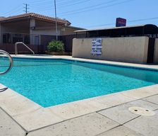 United States California Norco vacation rental compare prices direct by owner 13584003