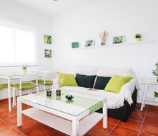 Spain Andalucía Rota vacation rental compare prices direct by owner 27233048