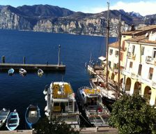 Italy Veneto Malcesine vacation rental compare prices direct by owner 4244111
