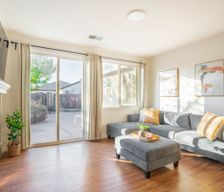 United States California Sacramento vacation rental compare prices direct by owner 10021209