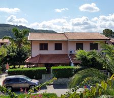 Italy Calabria Contrada Difesa I vacation rental compare prices direct by owner 4696187