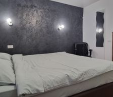 Romania Județul Iași Iași vacation rental compare prices direct by owner 28153713