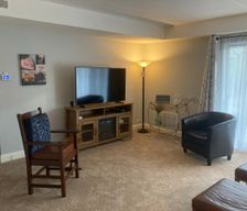 United States Illinois Orland Park vacation rental compare prices direct by owner 11661216