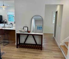 United States New York Syracuse vacation rental compare prices direct by owner 27898254