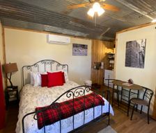 United States Texas Canyon Lake vacation rental compare prices direct by owner 24099287