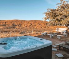 United States California Pioneertown vacation rental compare prices direct by owner 33185692