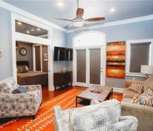 United States Arkansas Fayetteville vacation rental compare prices direct by owner 1869584