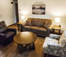 United States New York Massena vacation rental compare prices direct by owner 4784552