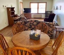 United States New York Massena vacation rental compare prices direct by owner 2641184