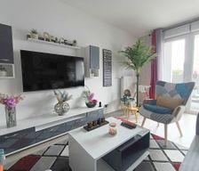 France Île-de-France Trappes vacation rental compare prices direct by owner 28482337