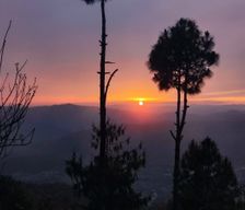 India Uttarakhand Mat vacation rental compare prices direct by owner 36021636