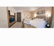 Romania Județul Hunedoara Petroșani vacation rental compare prices direct by owner 32891368