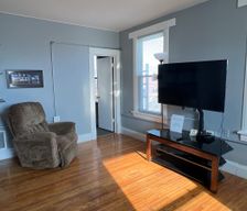 United States Iowa Cedar Rapids vacation rental compare prices direct by owner 1741169