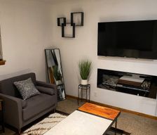 United States Ohio Akron vacation rental compare prices direct by owner 33518809