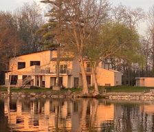 Canada Ontario Ennismore vacation rental compare prices direct by owner 33110164