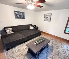 United States Illinois Rochelle vacation rental compare prices direct by owner 34013409