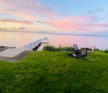 United States Wisconsin Oshkosh vacation rental compare prices direct by owner 33759654