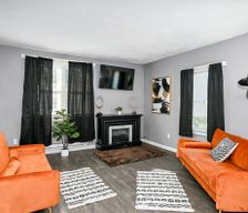 United States Ohio Akron vacation rental compare prices direct by owner 37264354