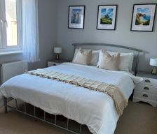 United Kingdom England Wool vacation rental compare prices direct by owner 37112778