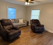 United States Kentucky Elizabethtown vacation rental compare prices direct by owner 37488188