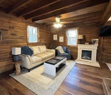 United States Indiana Bloomington vacation rental compare prices direct by owner 36296747