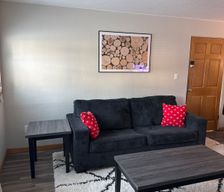 United States North Dakota Grand Forks vacation rental compare prices direct by owner 38946530