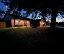 United States Arkansas Springdale vacation rental compare prices direct by owner 36662632