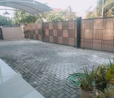 Indonesia Daerah Khusus Ibukota Jakarta Kecamatan Duren Sawit vacation rental compare prices direct by owner 7731133