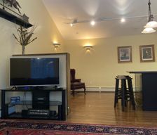 United States New York Lake George vacation rental compare prices direct by owner 11504075